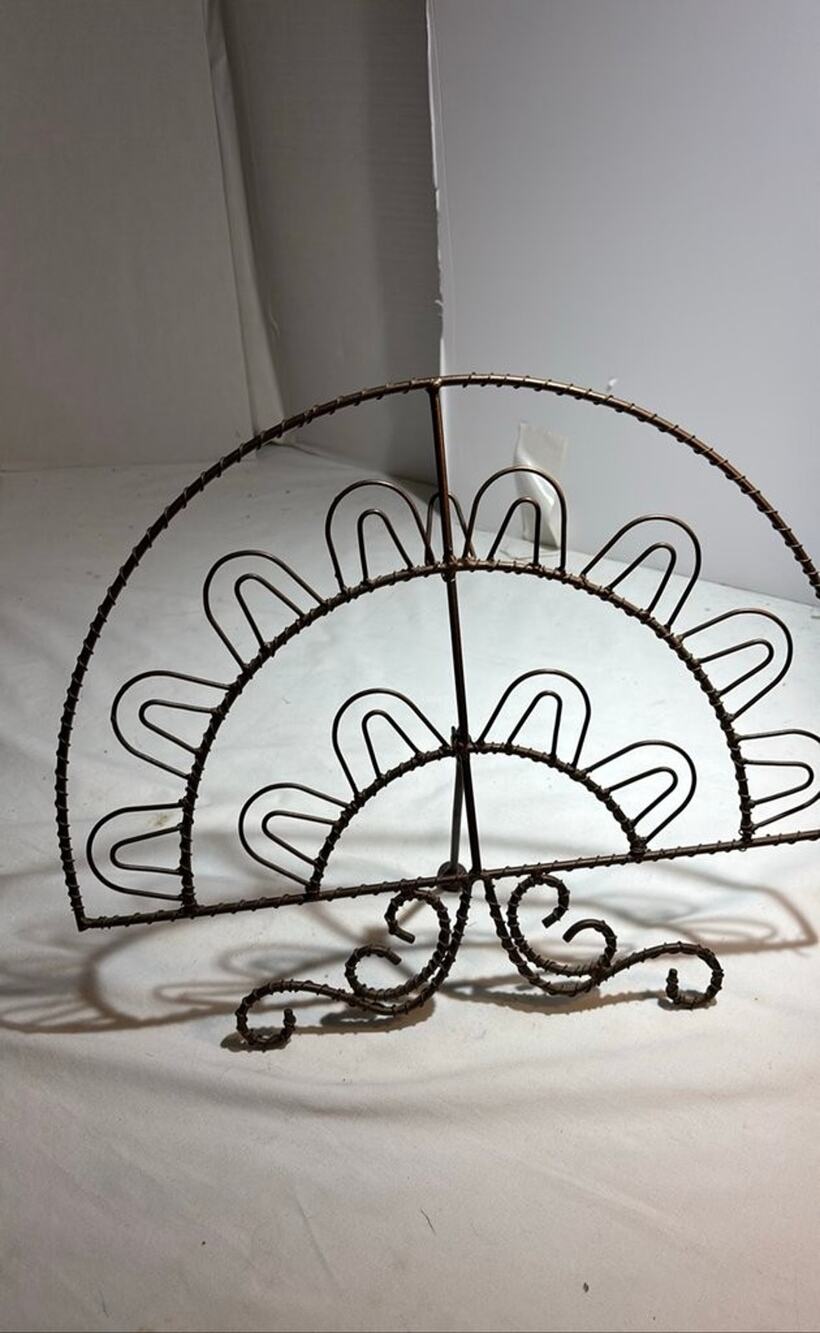 Vintage Wire Picture Display Holder